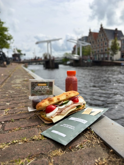Lunchbox van Brownies&downieS bij het Spaarne in Haarlem